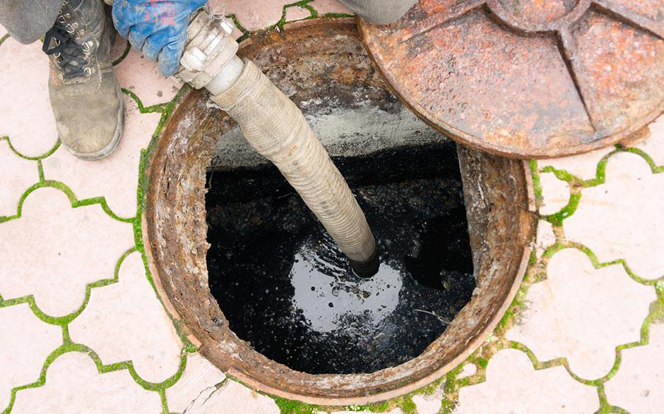 comment déboucher un lavabo Paris 4
